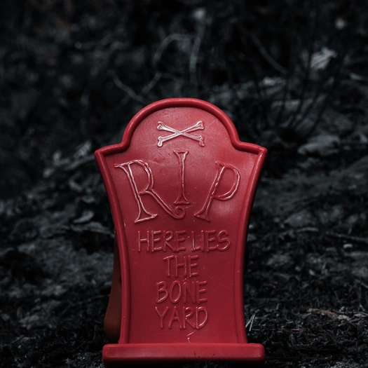 La pierre tombale - jouet à mâcher Visuel 1 principal